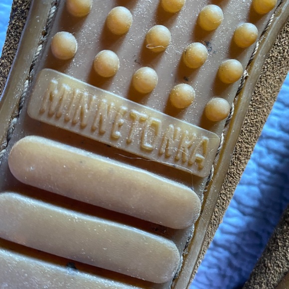 Minnetonka calf hair suede tie tassel loafer brown size 9 - Picture 5 of 5